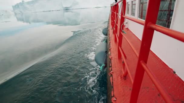 Medium Slow Motion Handheld Shot Photographer Walking Red Deck Boat — Vídeo de Stock