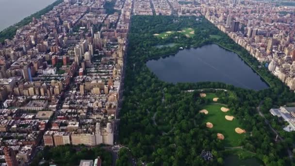 Aerial View New York Central Park Filmed Helicopter Urban Cityscape — Stockvideo