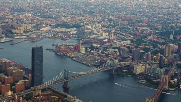 Egy New York Manhattan Brooklyn Bridge Légi Felvételei Helikopterről Városi — Stock videók