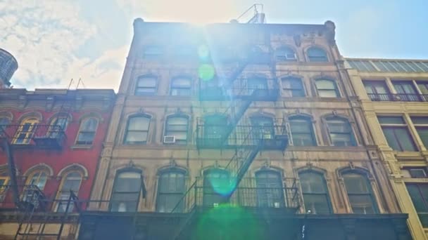 Point View Wide Low Angle Shot Moving New York City — Vídeo de Stock