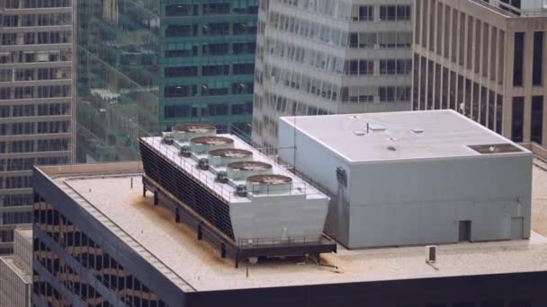Fans Air Conditioning Ventilation System Spinning Roof Top Skyscraper Manhattan — Stockvideo