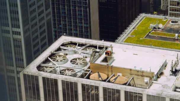 Fans Air Conditioning Ventilation System Spinning Roof Top Skyscraper Manhattan — Vídeo de Stock