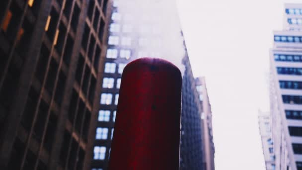 Bottom View Steaming Chimney Street Midtown Manhattan New York Urban — Video