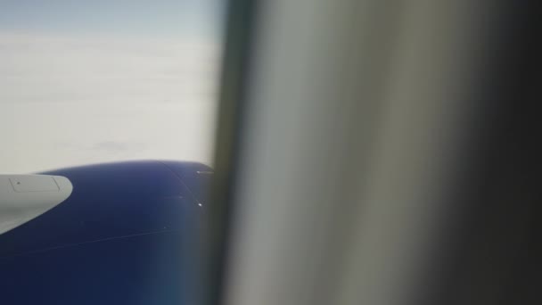 Close View Plane Window Aircrafts Engine Passing Clouds Flight Beautiful — 图库视频影像