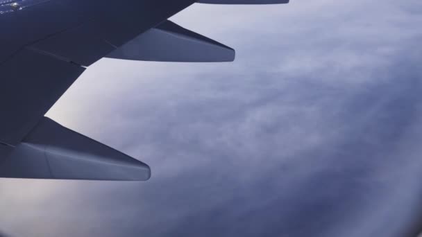 Close View Plane Window Aircrafts Wing White Clouds Passing Flight — Vídeo de Stock