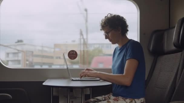 Woman Curly Hairs Glasses Working Laptop While Going Train She — Vídeos de Stock