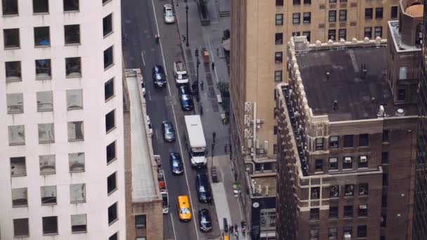 Wide Slow Motion High Angle View Traffic New York City — Stock video