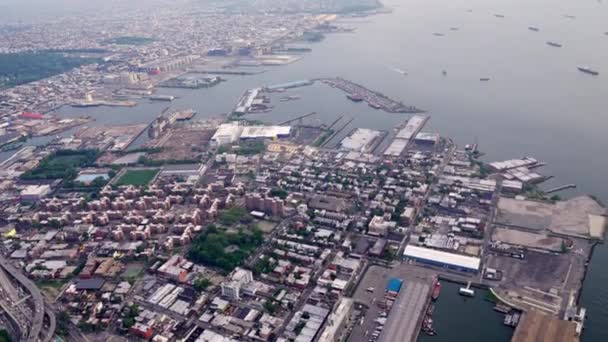 Aerial Brooklyn New York Filmed Helicopter Wide Panoramic Cityscape High — Stockvideo