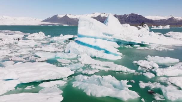 Aerial Huge Iceberg Jokulsarlon Glacier Lagoon Iceland Incredible Winter Landscape — Stockvideo