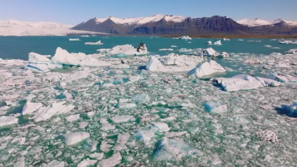 Aerial Ice Formations Jokulsarlon Glacier Lagoon Mountains Iceland Incredible Winter — Vídeos de Stock