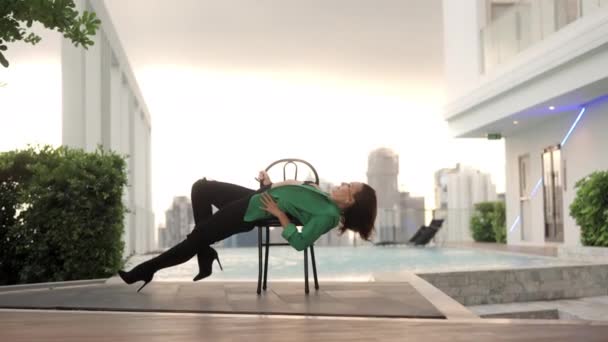 Wide Dolly Slow Motion Shot Dancer Green High Heels Bending — ストック動画