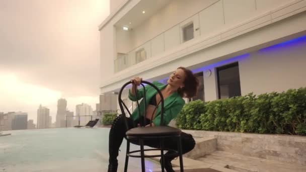 Wide Slow Motion Tracking Shot Dancer Performing High Heels Poolside — Wideo stockowe