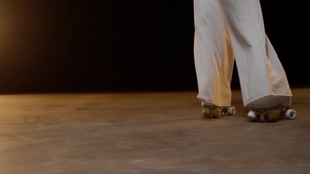 Close Female Legs White Vintage Roller Skates Skating Backwards Stage — Video Stock