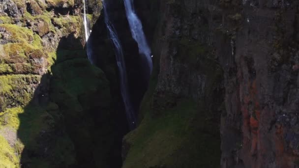 Aerial View Majestic Glymur Waterfall West Iceland Bright Sunny Day — Wideo stockowe