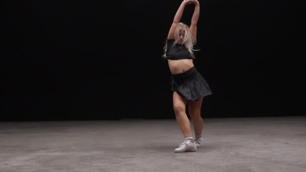 Profesional Dancer Performing Black Background Seductive Young Woman Long Blond — Stok Video