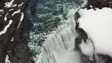 Vatnajokull Ulusal Parkı, İzlanda 'da İHA Uçağı Buz ve Kar Üzerinde Yay ve Dettifoss Şelalesi