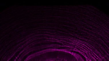 Siyah Arkaplan Karşısında Parlayan Mor Flaşlı Şekillerin Kilitlenmesi