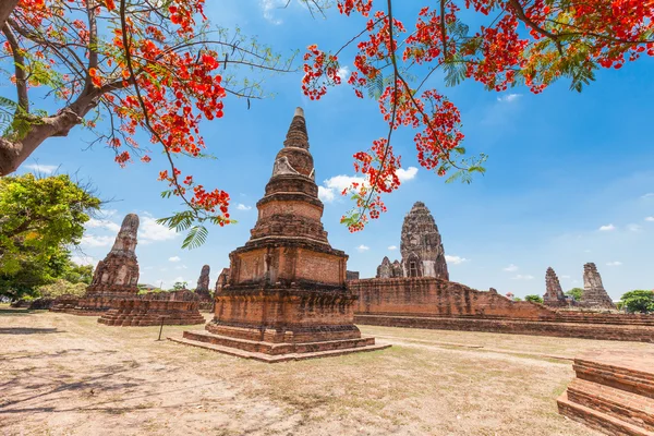 Wat phra sri rattana mahathat historyczny park — Zdjęcie stockowe