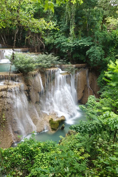 Hermosa cascada — Foto de Stock