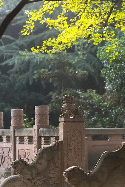 Stone lion — Stock Photo, Image