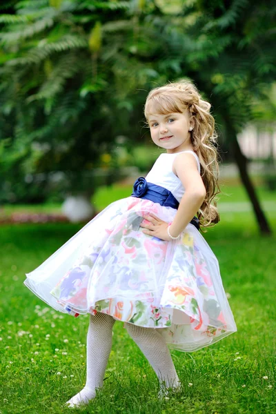 Portrait of a Beauty and fashion princess girl — Stock Photo, Image