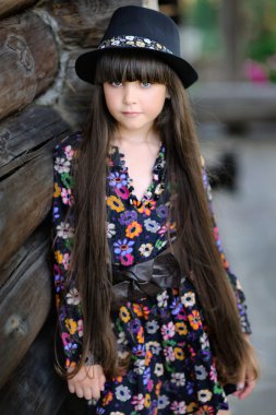 güzel bir moda portre küçük kız