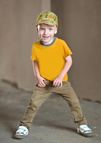 Portrait of a boy on vacation in summer camp — Stock Photo, Image