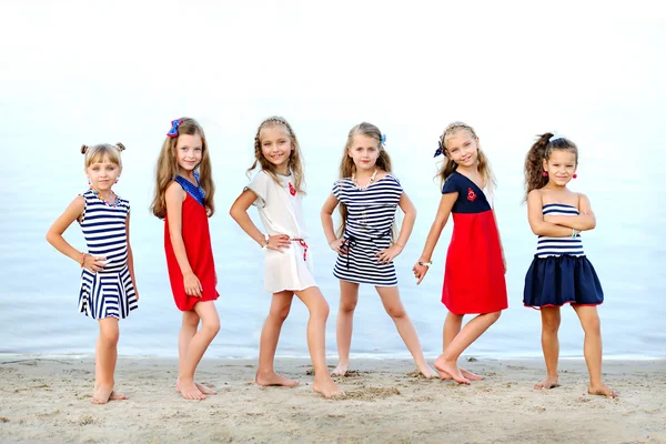 Portrait de filles sur la plage — Photo