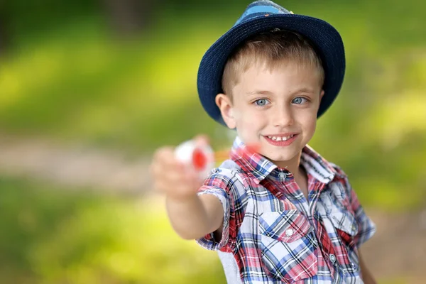 Portrait of a boy on vacation in summer camp — Stock Photo, Image
