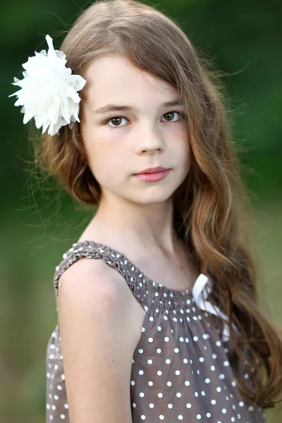 Portrait of a beautiful little girl — Stock Photo, Image