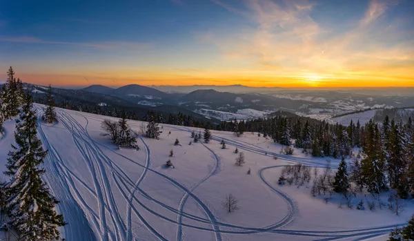 Magisches Winterpanorama Mit Wunderschönen Schneebedeckten Pisten Einem Skigebiet Europa Einem — Stockfoto