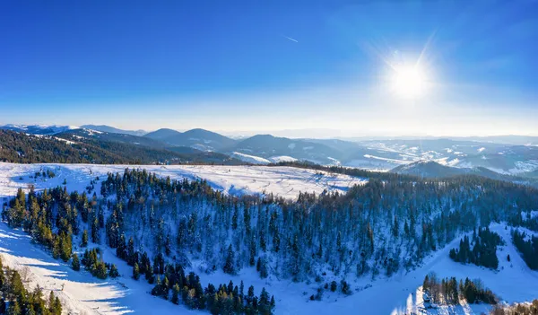 Picturesque winter panorama of mountain hills — Stock Photo, Image