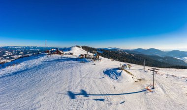 Füniküler yol resim gibi bir yerde.