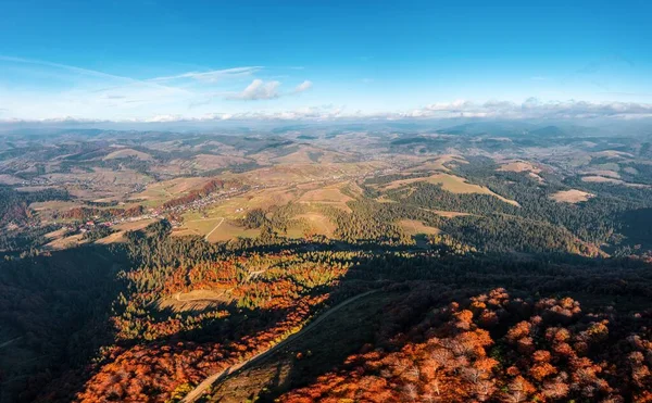 Ridge High Mountains Covered Terracotta Forests Yellowed Trees Clouds Floating — 图库照片