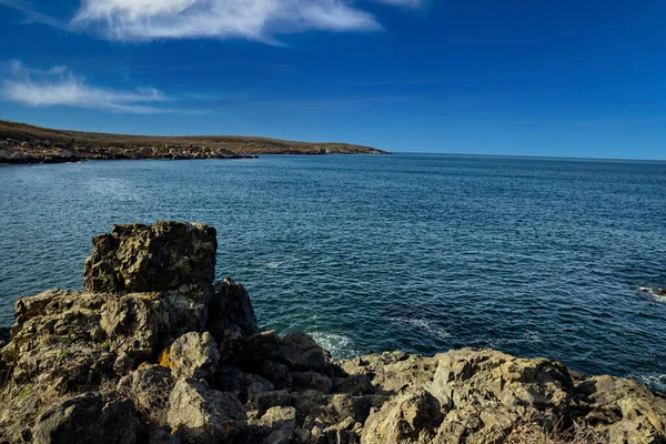 Lugnt Bulgariska Kustlandskap Med Tyst Blå Reflekterande Svarta Havet Och — Stockfoto