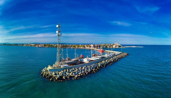 Panorama Trabalhar Estação Radar Marinho Moderno Localizado Mar Pequeno Porto — Fotografia de Stock