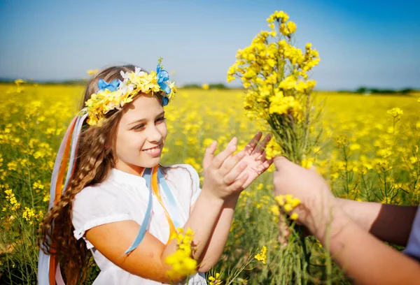 Cheerful Smiling Girl Dress Ukrainian Wreath Yellow Blue Flowers Multi — Stock Photo, Image