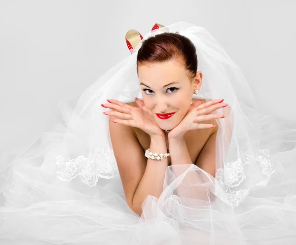 Portrait of funny beautiful bride — Stock Photo, Image