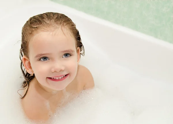 Little girl is taking a bath — Φωτογραφία Αρχείου