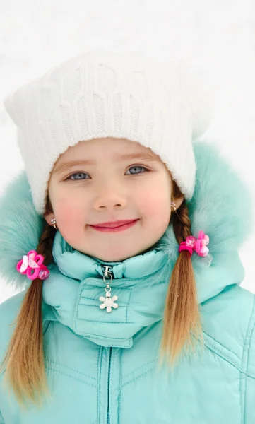 Portrait of beautiful little girl in winter day — Stock Photo, Image