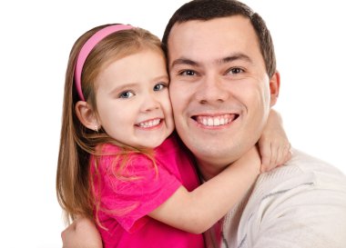 Baba ve kızı izole gülümseyen portresi