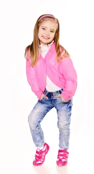 Ritratto di graziosa bambina in jeans isolato — Foto Stock