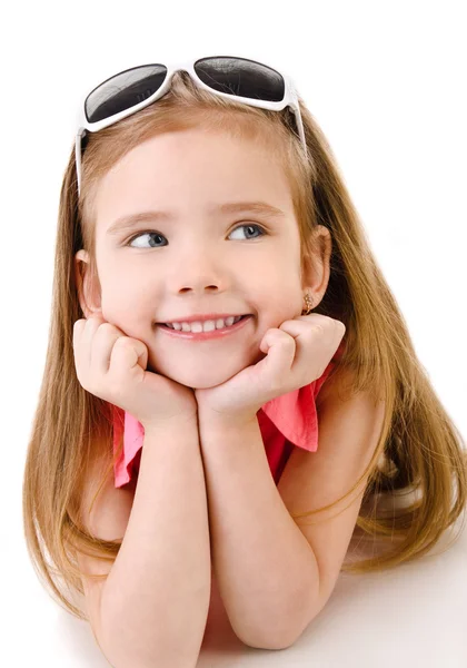 Портрет усміхненої милої дівчинки ізольованої — стокове фото