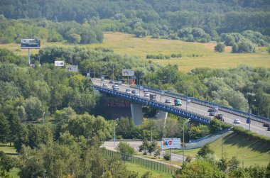 Moskova Nehri vadisinde krylatsky yolu Köprüsü.