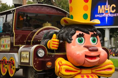 mutlu treni - nakliye için-tüm-Rusya Sergi Merkezi toprakları üzerinde turist turizm ulaşım.