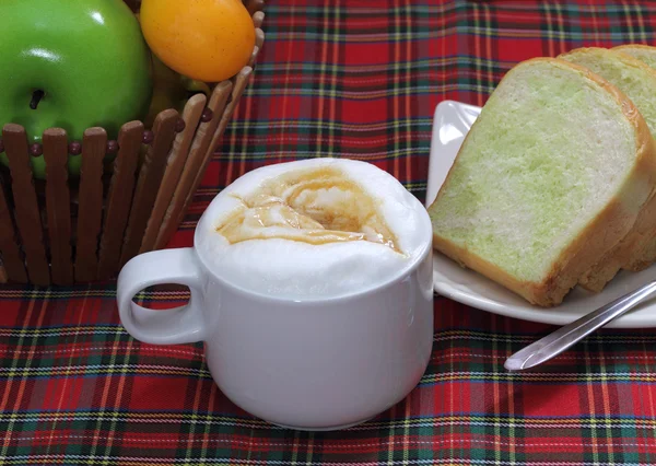 Kaffe på bordet — Stockfoto