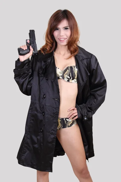 Nő és a pisztoly — Stock Fotó
