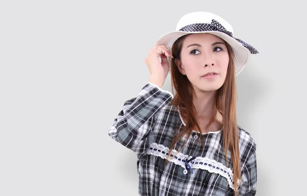 Beautiful Asian Woman Portrait White Hat Relaxing Studio — ストック写真