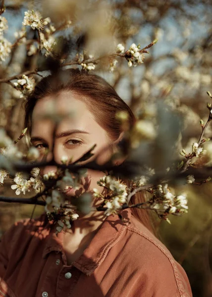 Female Model Looking Camera Flowering Tree Branches Young Woman Standing — 图库照片