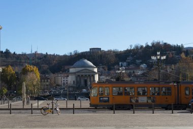Vittorio Veneto Meydanı Torino'da görünümünü
